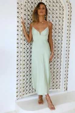 Hello Molly Private Kiss Midi Dress Avocado