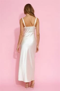 Outlet 😉 Hello Molly Race To Sunlight Maxi 👗 Dress Champagne Maxi 👗 Dresses 🥰 10 Hello Molly Race To Sunlight Maxi Dress Champagne Maxi Dresses