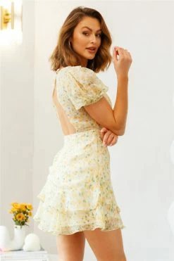 New 🔥 Hello Molly Cupcake Cutie 👗 Dress Yellow 🔔 10 Hello Molly Cupcake Cutie Dress Yellow