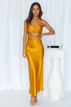 Hello Molly Formal Dresses Made Love Midi Dress Golden