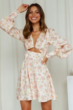 Seven Wonders The Label SEVEN WONDERS Mia Mini Dress Blush Floral Floral Dresses