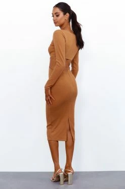 Hello Molly Steaming Hot Midi Dress Mocha
