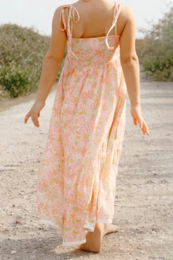Budget โ Day ๐ Dresses HELLO MINI Running Through Daisies Maxi ๐ Dress Pink โ 9 Day Dresses HELLO MINI Running Through Daisies Maxi Dress Pink