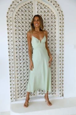 Hello Molly Private Kiss Midi Dress Avocado