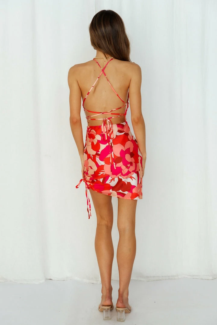 Cheapest ๐งจ Backless ๐ Dresses RUNAWAY Tammy Mini ๐ Dress Fuchsia Floral ๐งจ 6 Backless Dresses RUNAWAY Tammy Mini Dress Fuchsia Floral